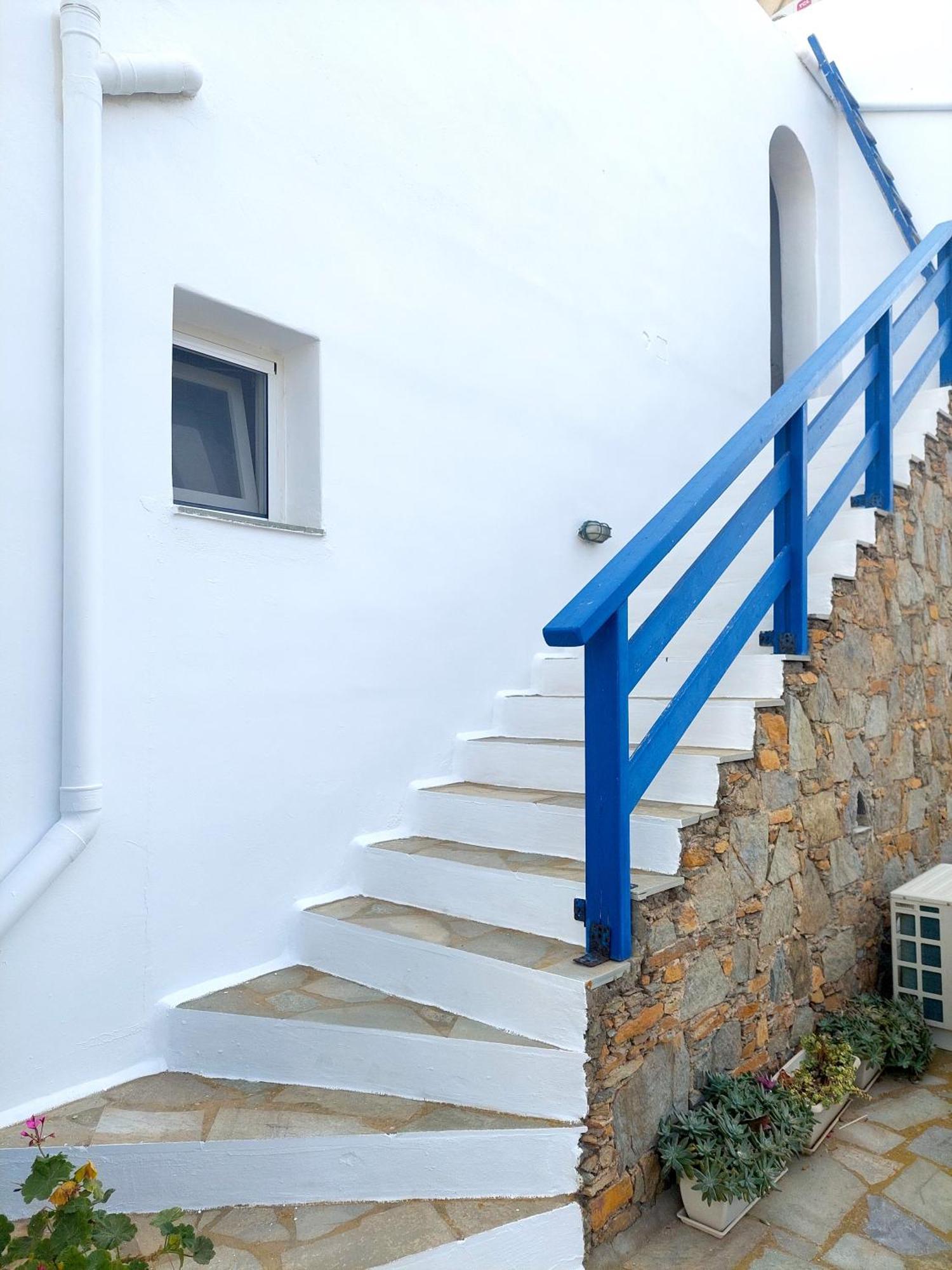 Maroussa'S Apartments Rámos Exterior foto